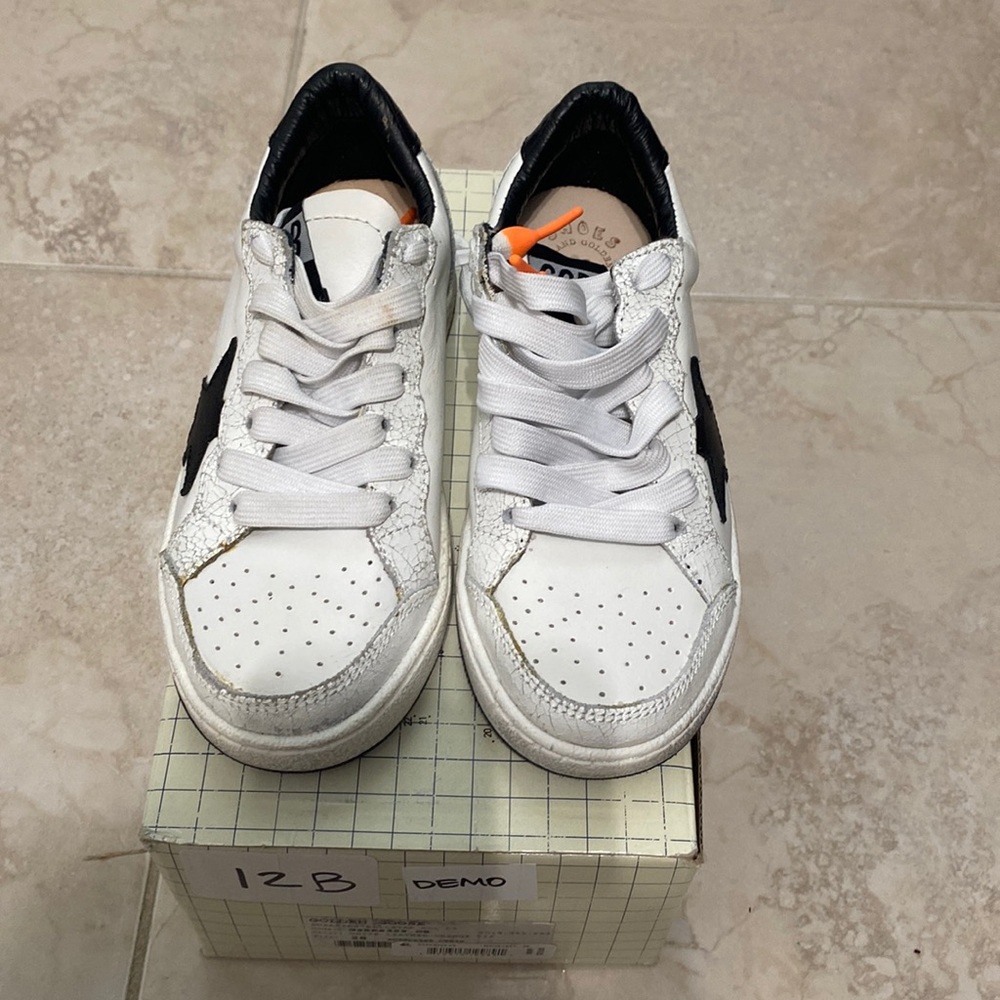 NEW Toddler Boys Golden Goose Sneakers size 28